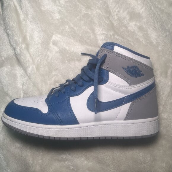 Jordan 1 - Picture 2 of 2